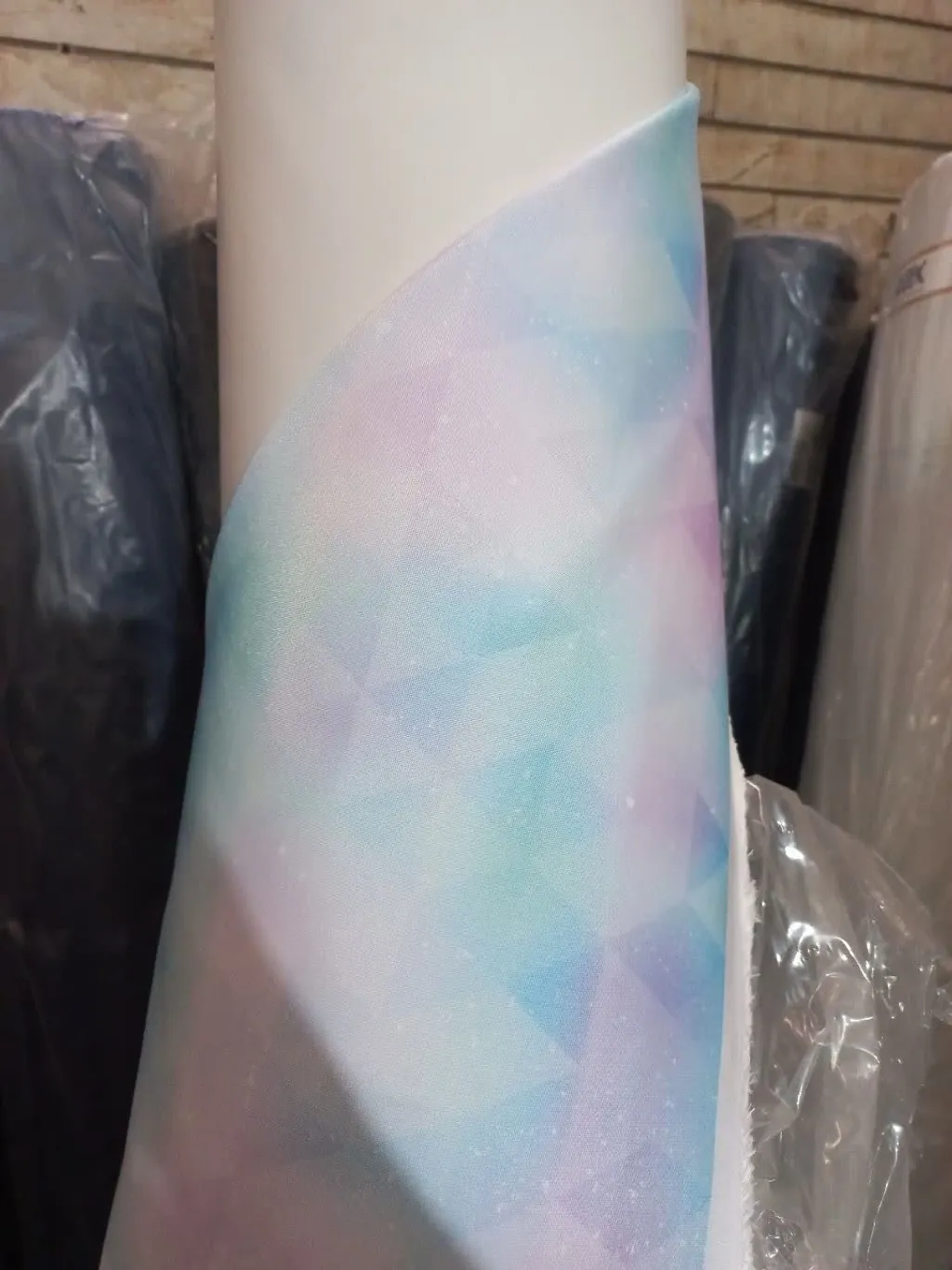 خرید پارچه ریپس پشت ساتن طرح پاستیلی مثلثی